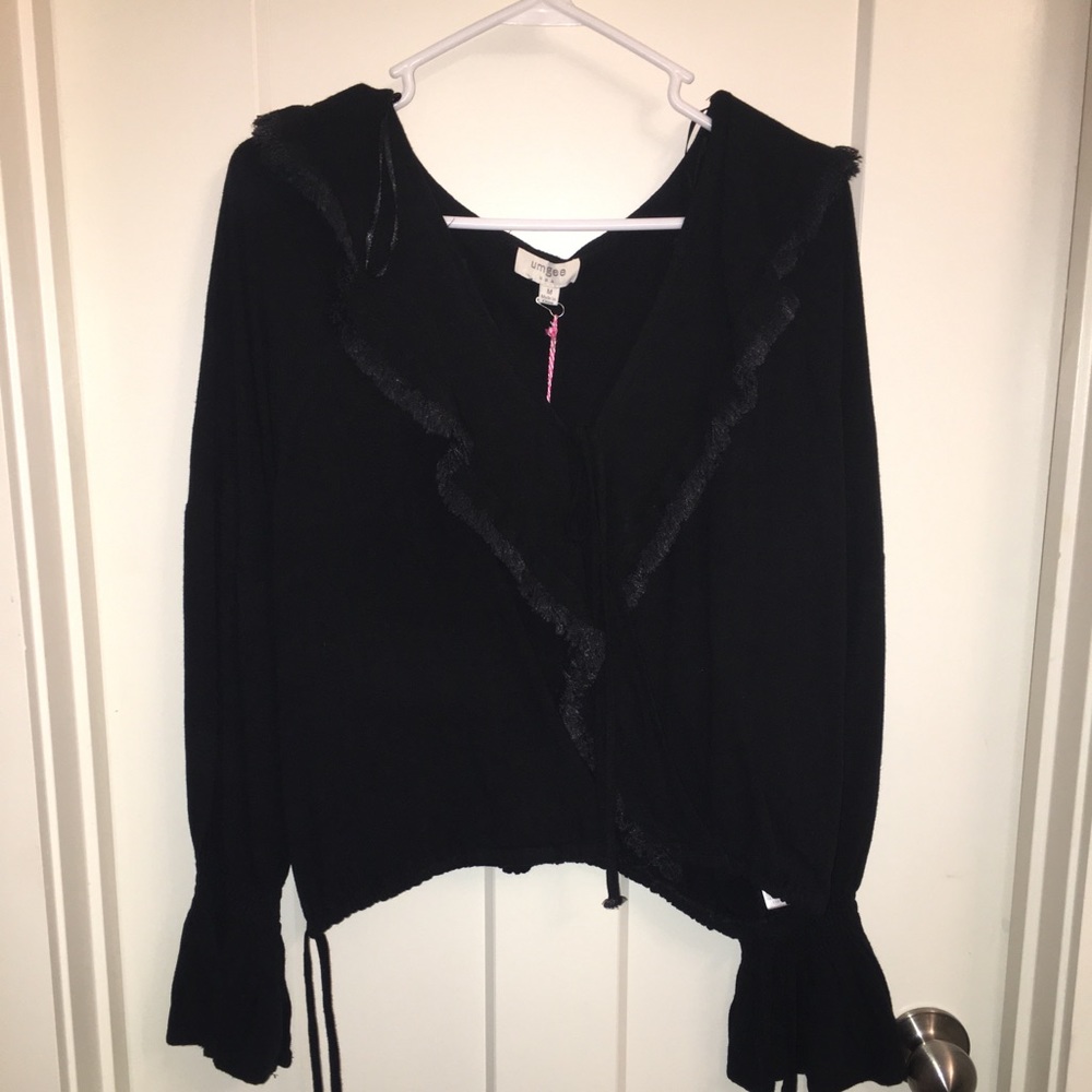 New boutique top with tags
